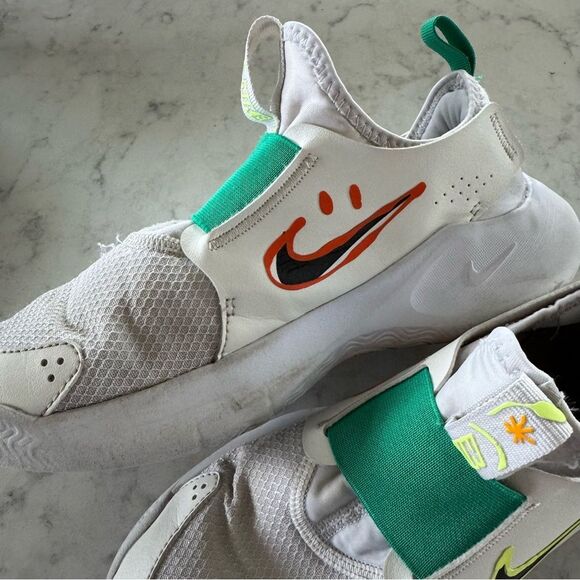 Nike Flex Runner 3 GS White Green Orange Kids Size 3.5 Running HF5745 - Picture 4 of 11